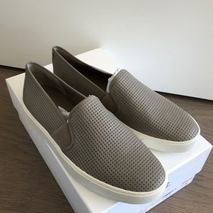 NWT Vince Blair Loafers in Woodsmoke